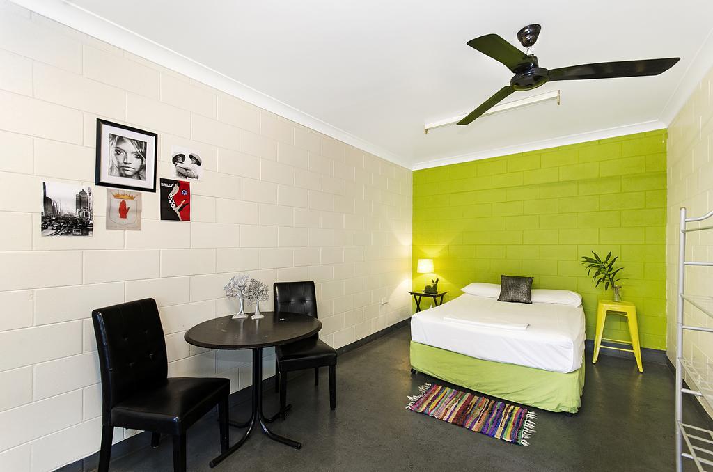 Hostel Adventurers Backpackers Townsville